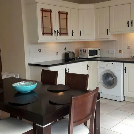 An Nead 35a Dublin Road Renmore Feriehus *